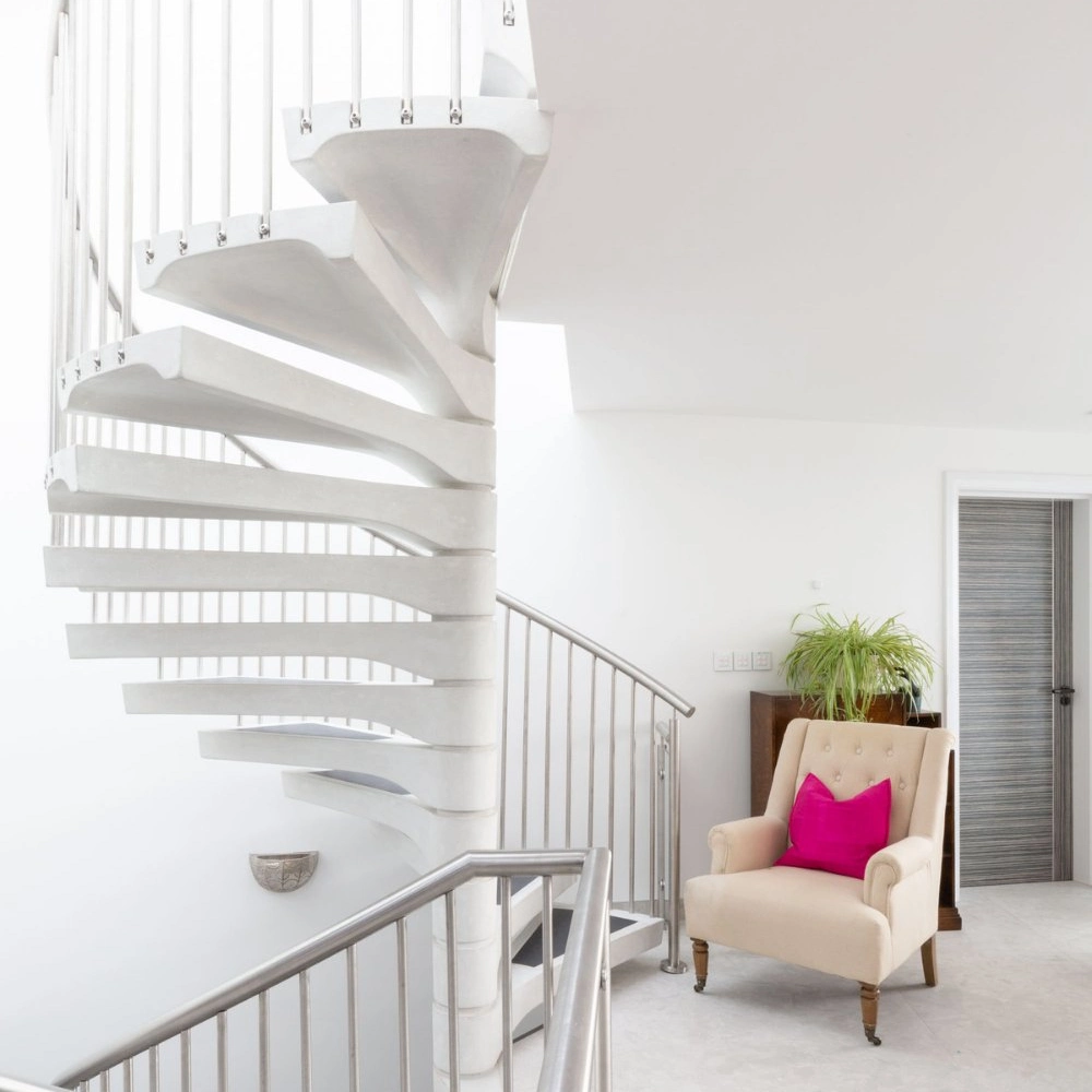 Spiral Staircase Anti-Slip Steel Treads with Stainless Steel Balustrade