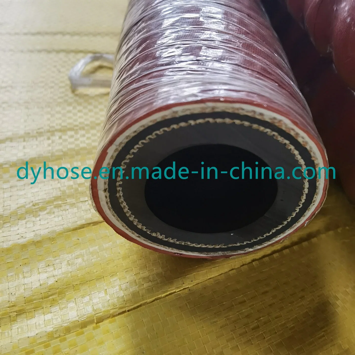 Construction Machinery Hydraulic Rubber Tube Fiber Spiral Rubber Pipe Wearable Sandblasting Rubber Hose