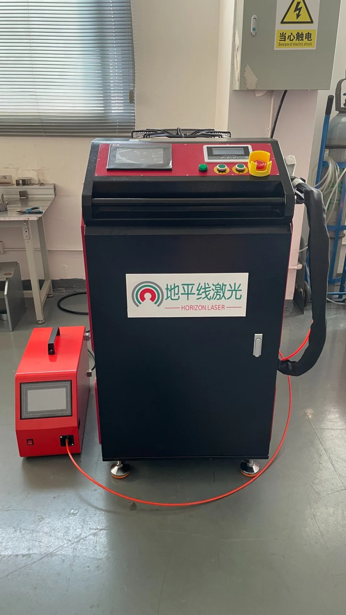 1000W 1500W 2000W Watt Fiber Laser Welding Machine Swing Wobble Super Gun