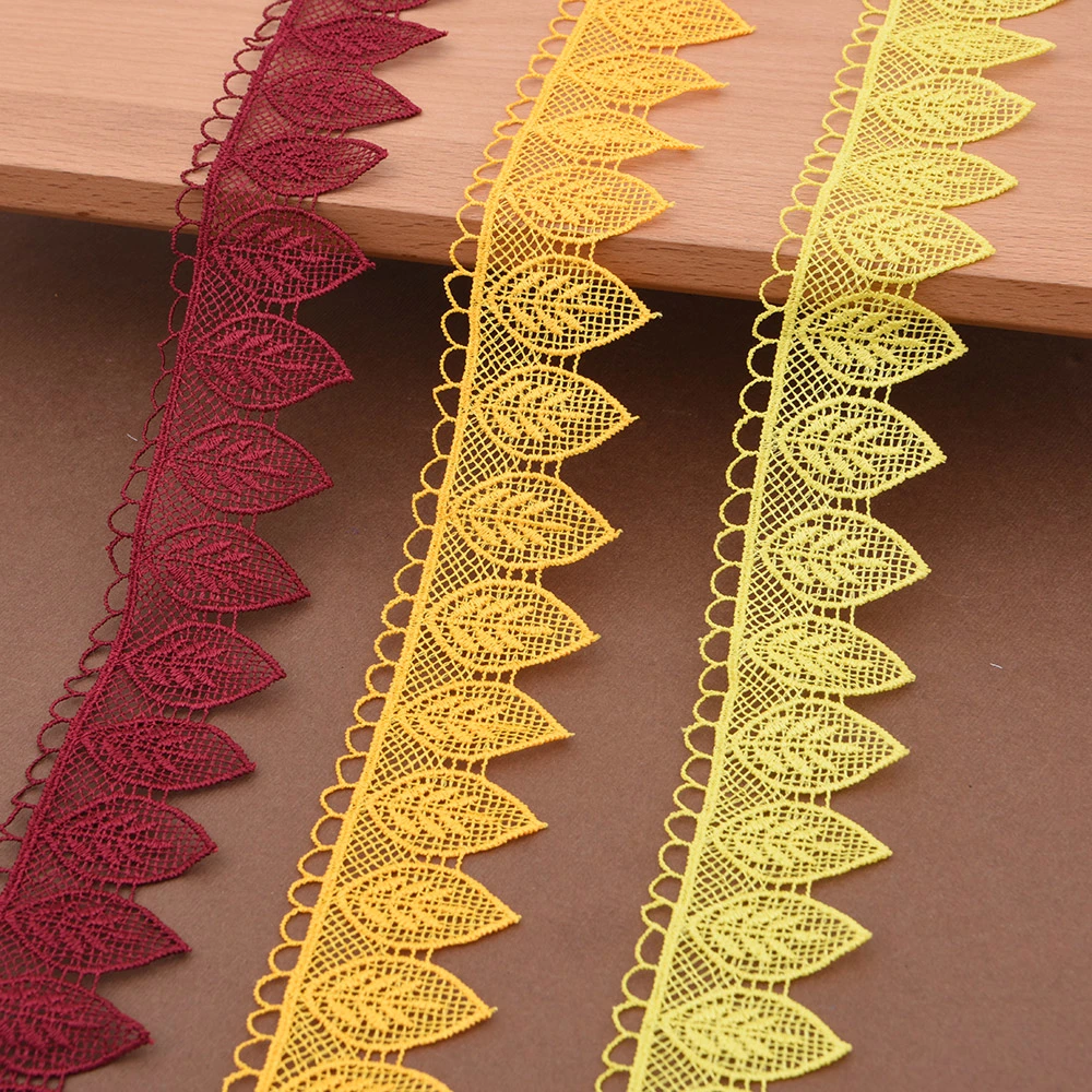 Manufacturer Wholesale/Supplier Cheap Polyester Cotton Embroidery Lace Trimming for Dress