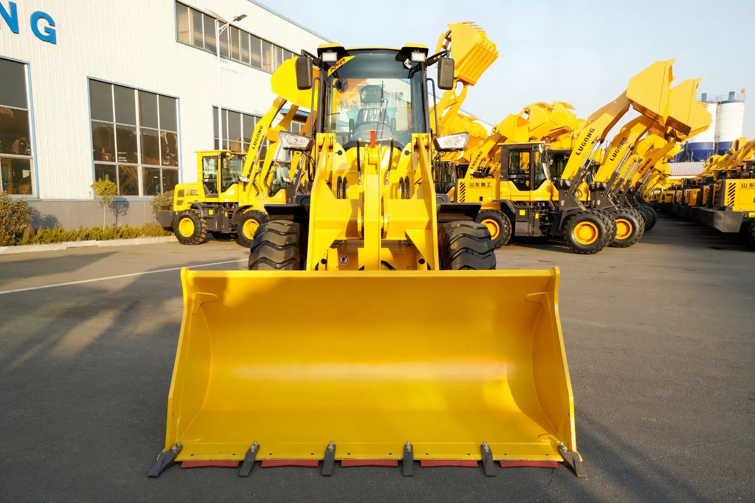 Front End Loader with Option for Factory Work