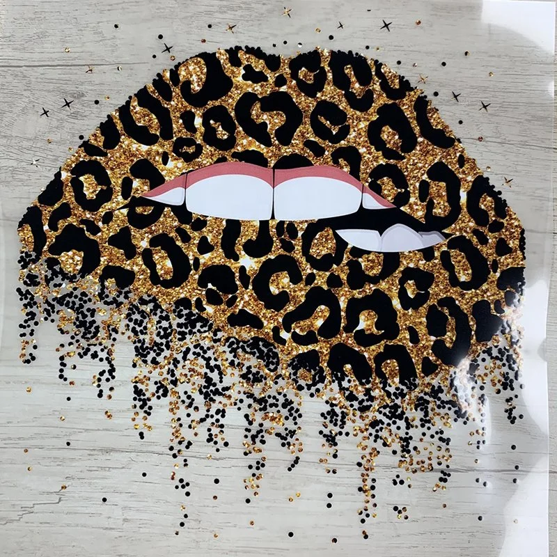 Hochwertige waschbare DIY Leopard Lippen gedruckt Heat Press T Strass Mit Strass-Shirt-Transfer