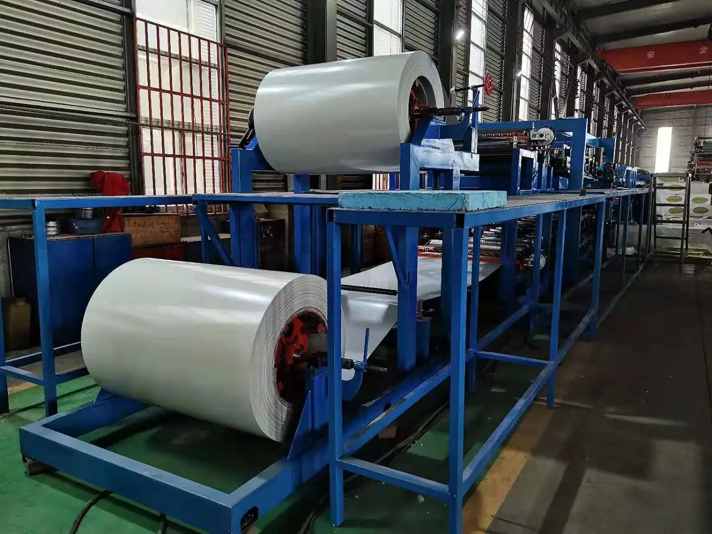 Automatic Sandwich Panel Making Machine EPS Rock Wool Steel Sandwich Panel Foam Sheet Roll Forming Machine Production Line