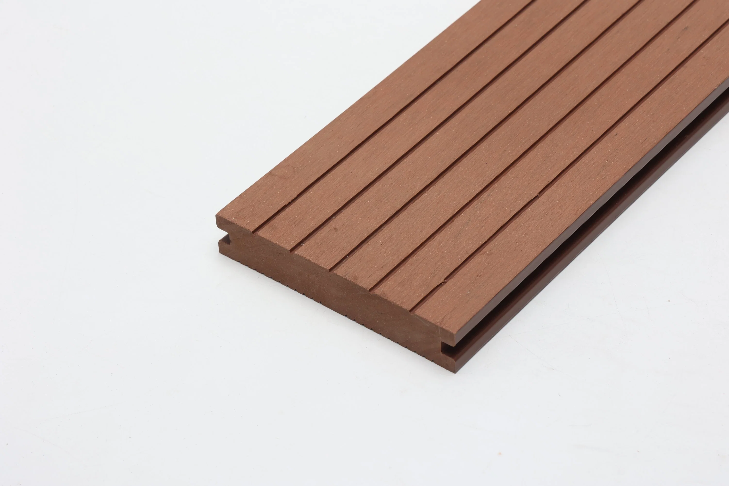 Building Material Many Options European China Composite Decking Board WPC Material Plastic Wood