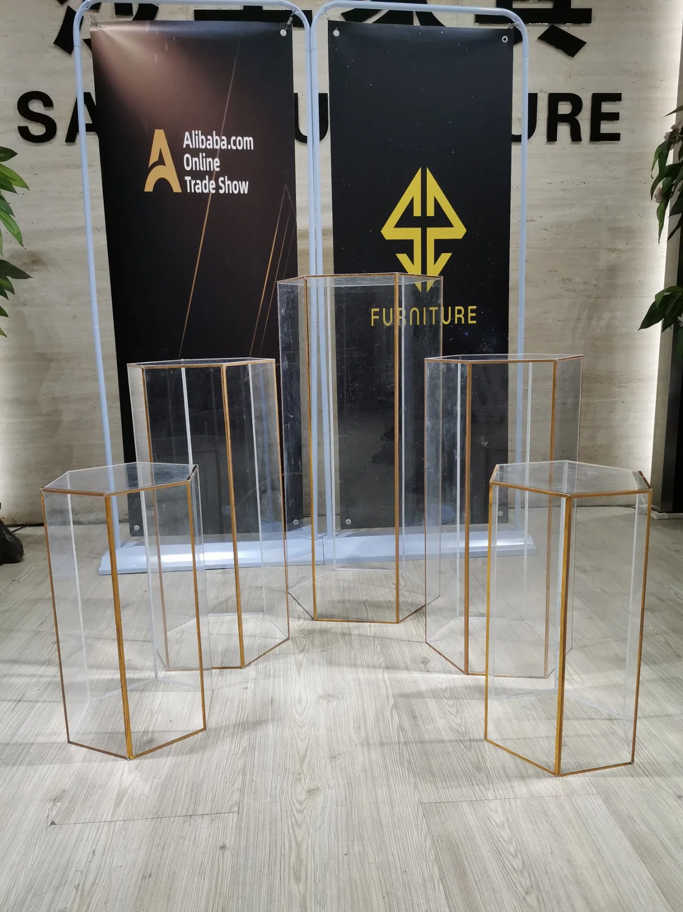 Acrylic Elegant Plinths for Wedding Decortaion