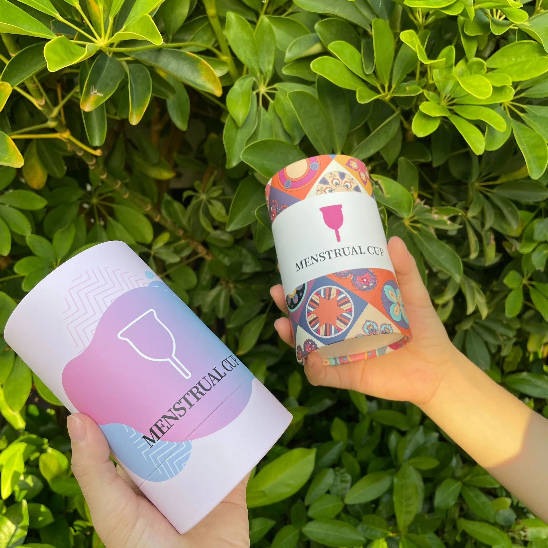 Firstsail Fabricación Eco friendly ronda tubo de papel Canister Logotipo personalizado de la tapa del cilindro de regalo de la ventana de PVC de embalaje para el período de silicona de la Copa menstrual