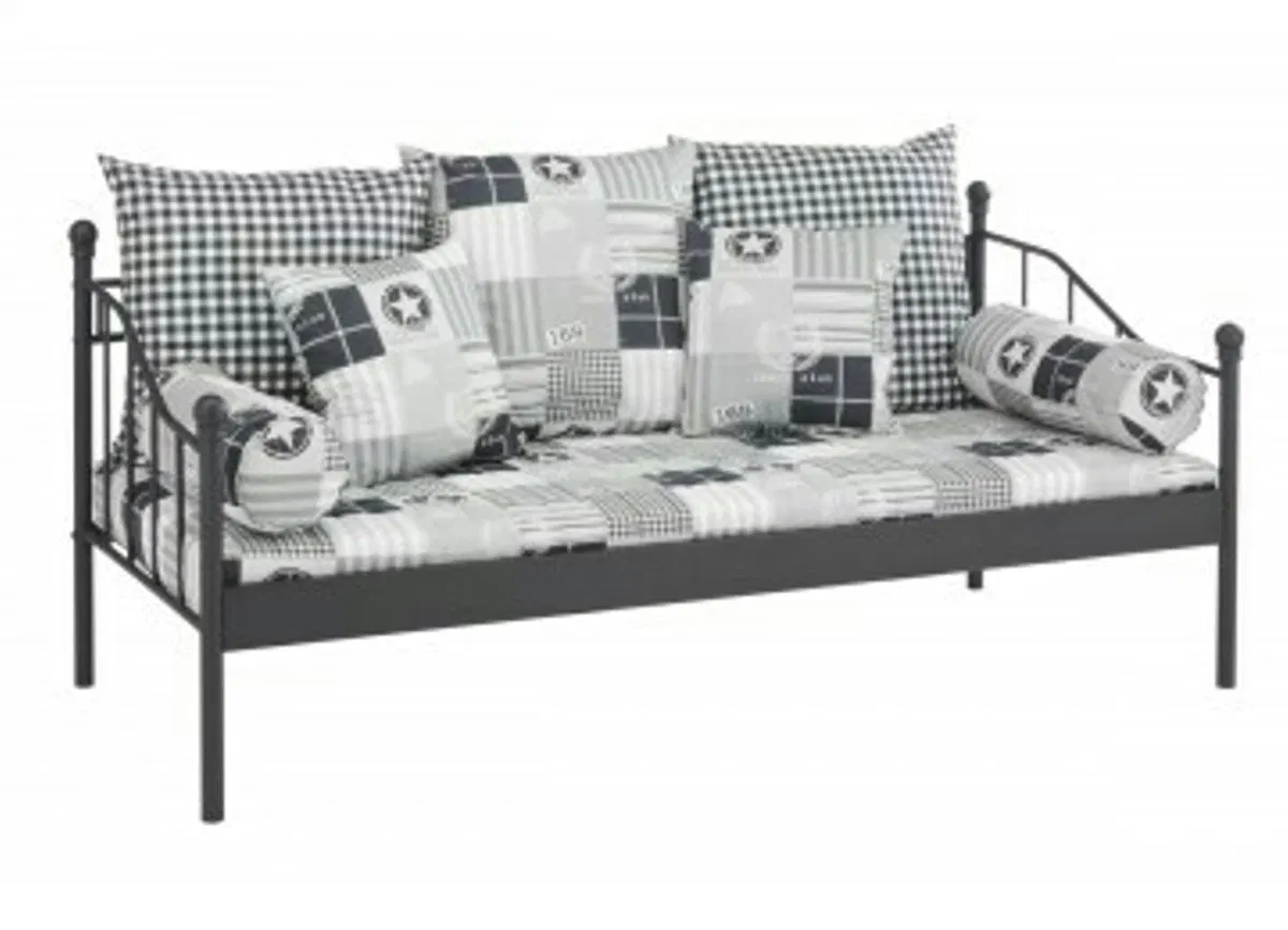 Daybed Day Bed 3ft Single Stylish Design/ Metal Day Bed