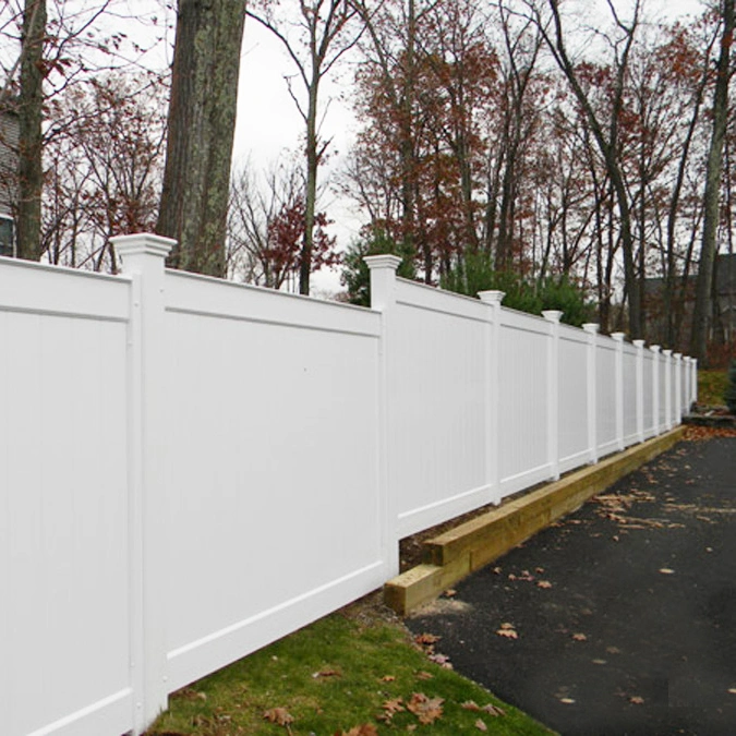 Vinilo Residencial al aire libre Full Privacy Fence Post Profile material, PVC Solid Privacy Fencing Panel, Plastic Garden Pool House Villa Picket Fence