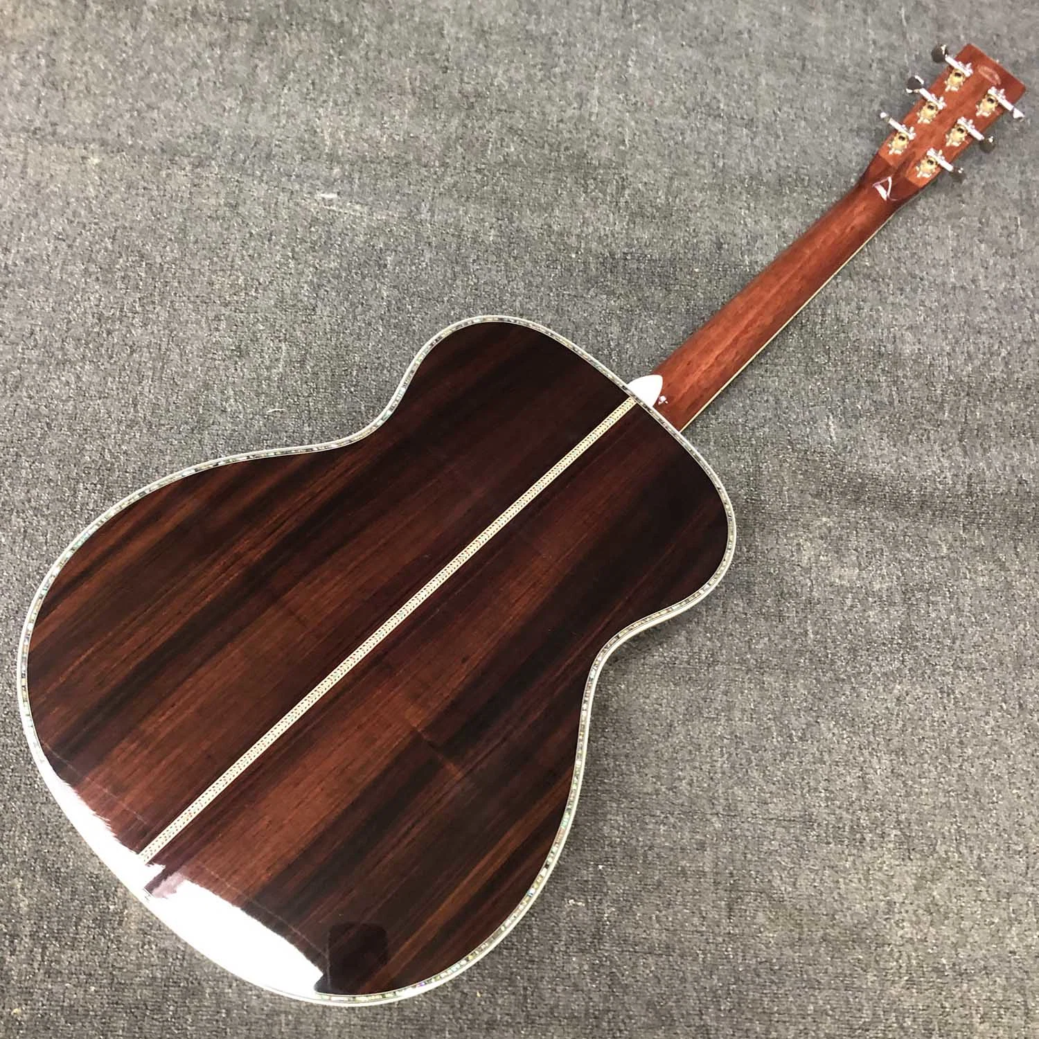 Custom OM de 40 pulgadas de madera maciza de guitarra acústica con sintonizador de la Plata 20 trastes