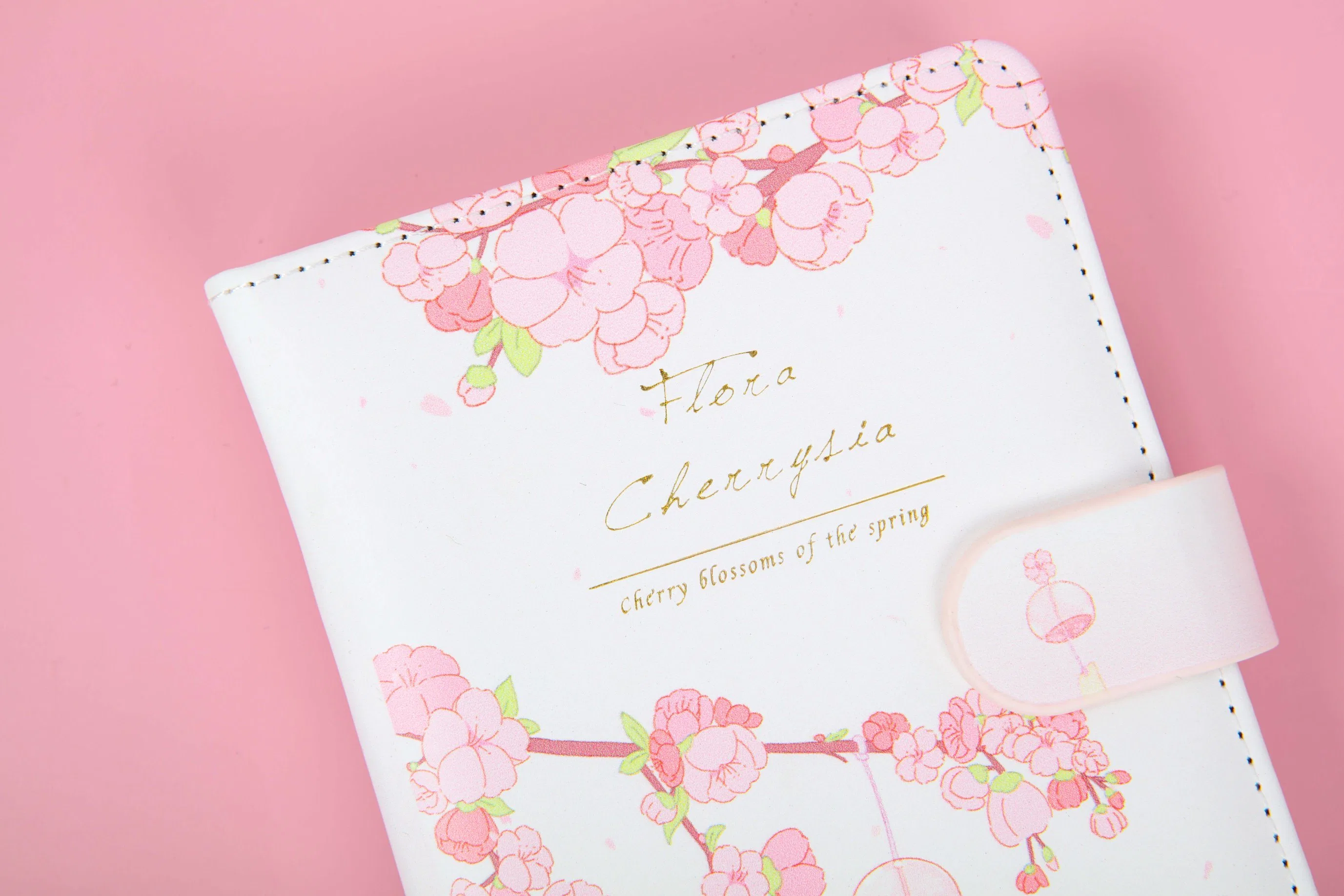 Blocos de notas em Rosa Cherry Blossoms em blocos de notas de capa PU Romântico na Primavera