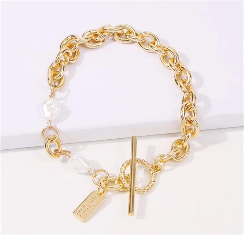 Hebilla de oro Ot Carta Cadena metálica de empalme de perla barroca Collar Pulsera mujer temperamento complementos bisutería Conjunto Collar Bangle Bracelet