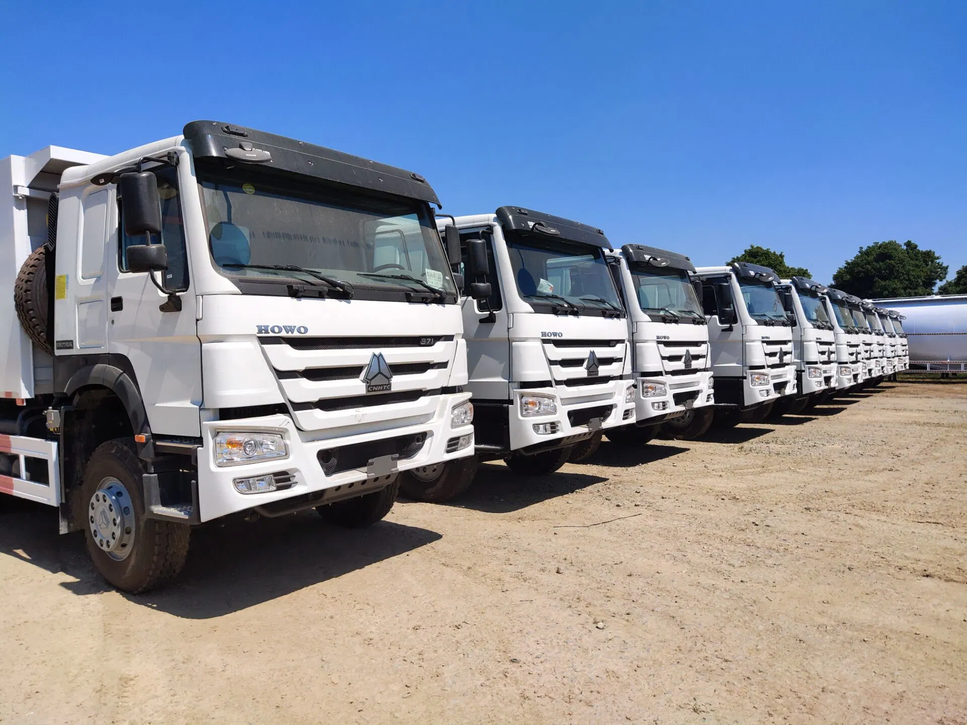 Sinotruk HOWO 6X4 20cbm 25t 30t Dump Truck Tipper Truck