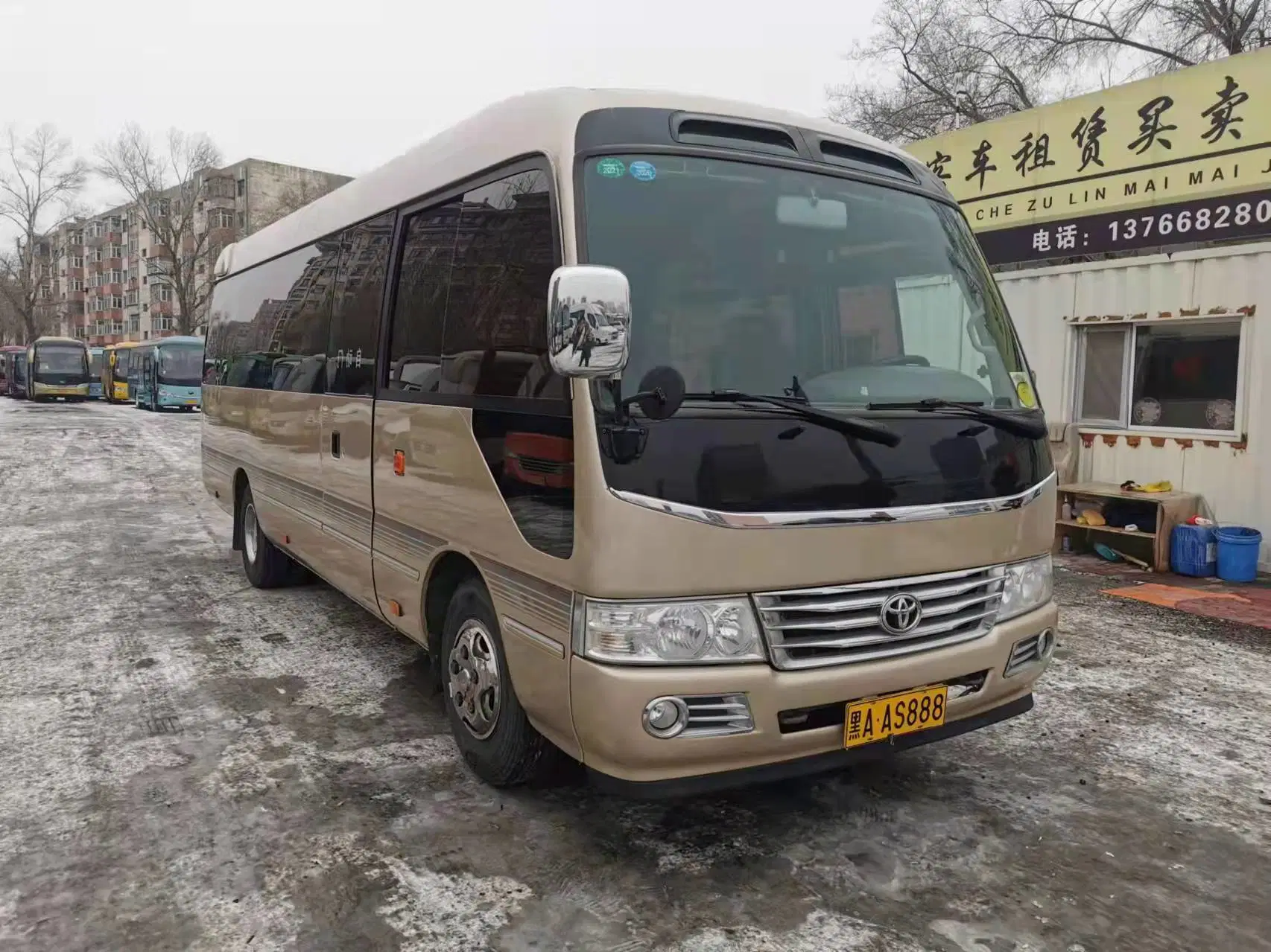 Usa Toyota Coaster Autobús de la ciudad de medio vehículo Original de segunda mano 30 asientos Bus