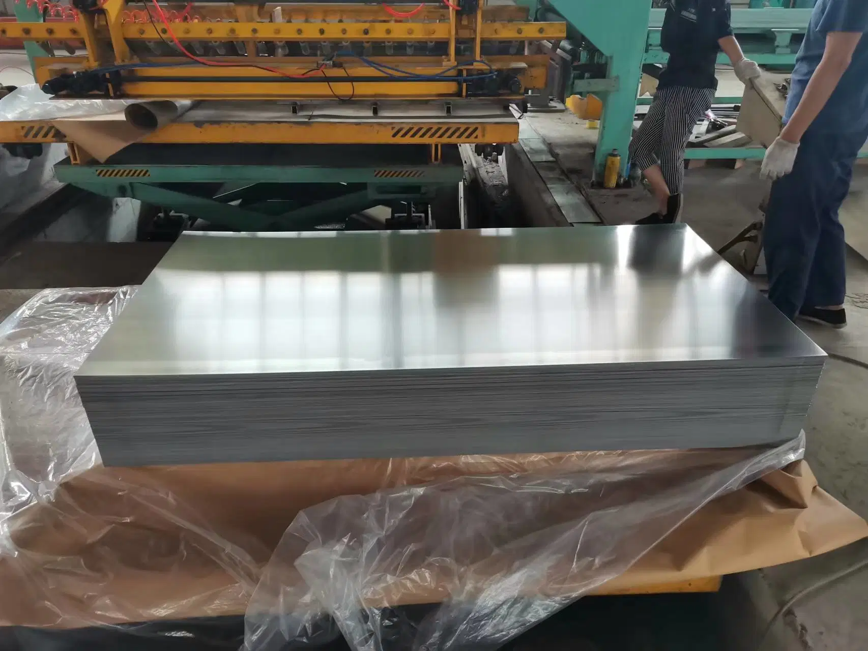 Hot Selling SPCC-SD/DC01/DC04/ 0.1-3.0mm / Width 300-1600mm Cold Rolled Steel Sheets