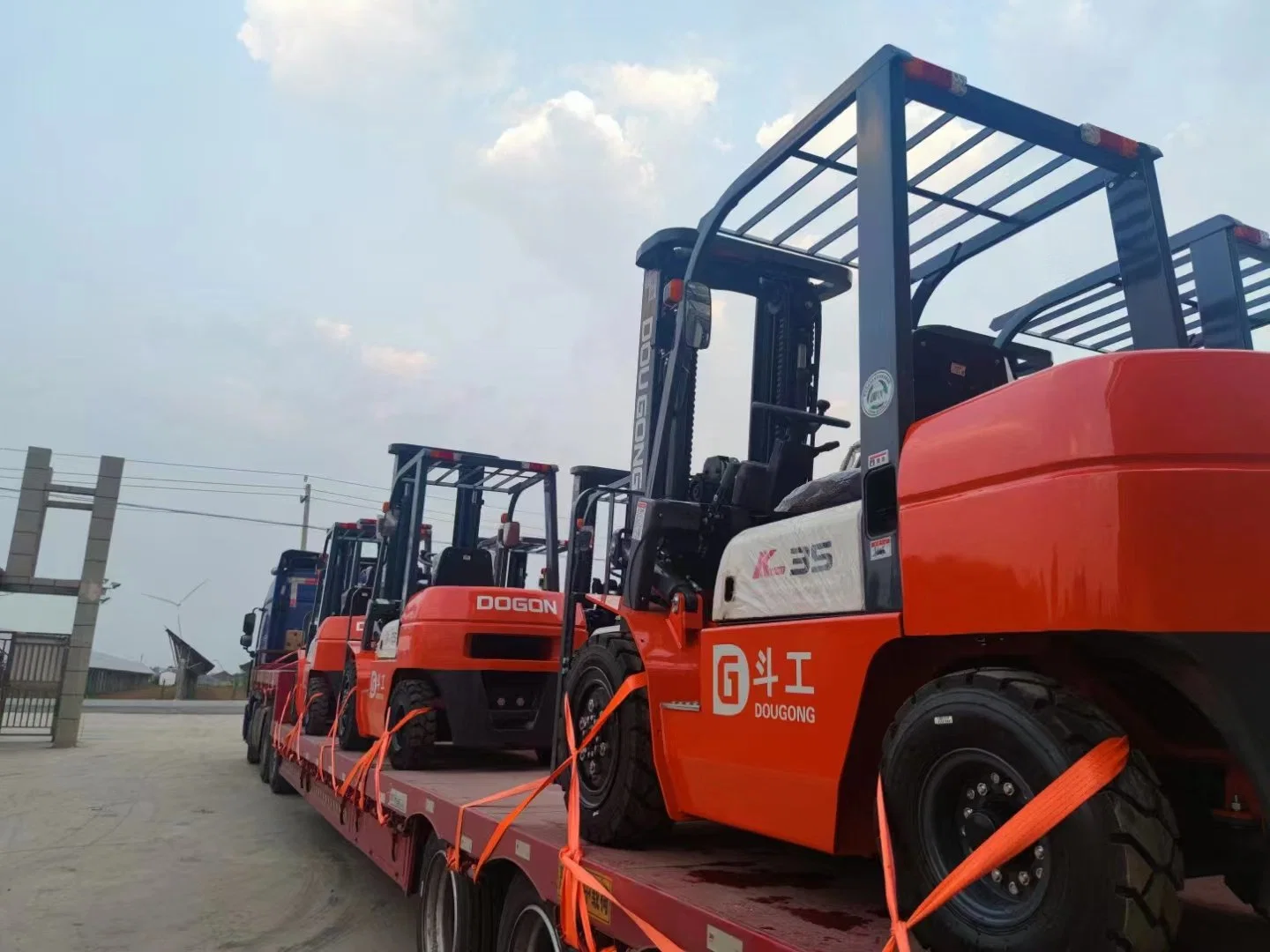 Cheap Price 3.5 Ton Diesel Forklift Used Price with Accessories