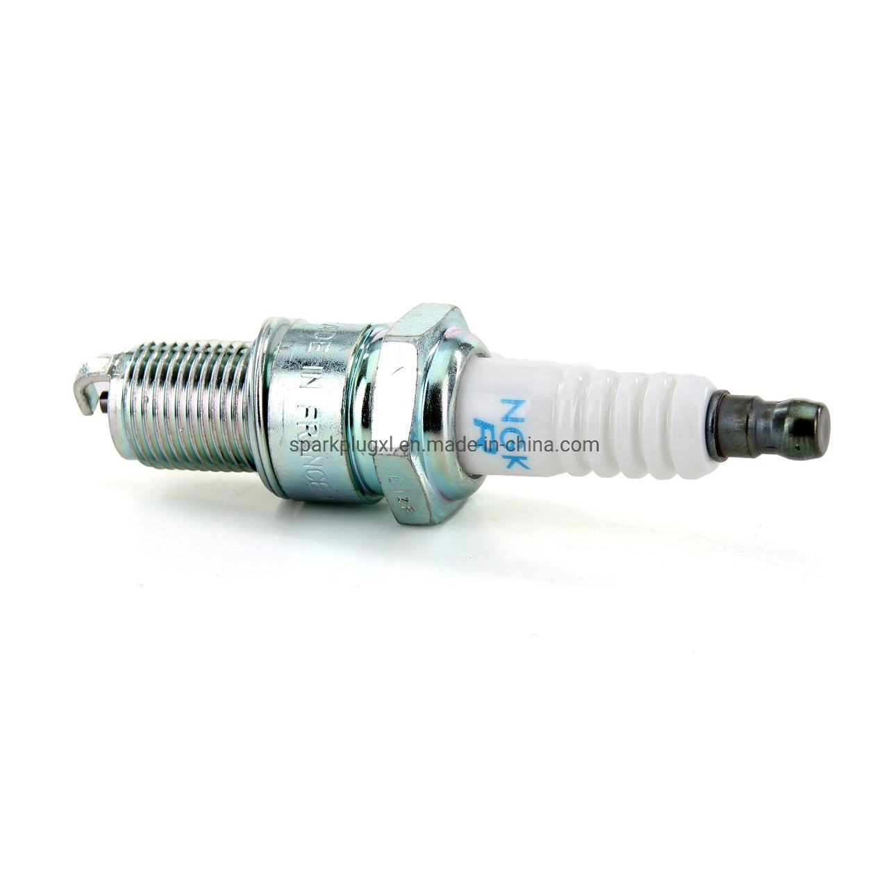 High Performance Spark Plug 0242235530 V-Line 13 5339 Bpr6es-11 Wr8DC