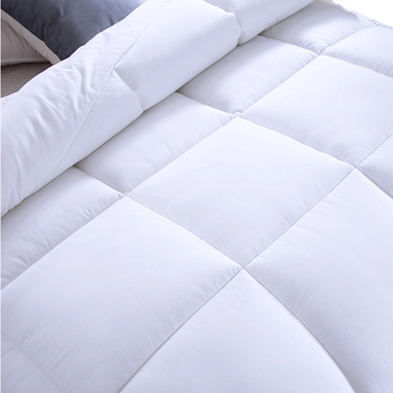 King Size Polyester Filling Quilted Brushed Microfiber White Quilt