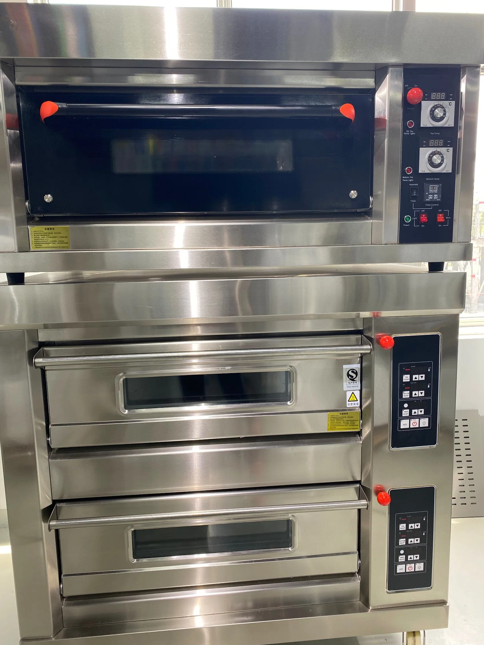 Excellent Equipment 3 Deck 9 Trays Gas Bakery Oven Bakery Machine/with Timer Control /Stainless Steel Commercial Pizza Oven Electrical Pizza Oven