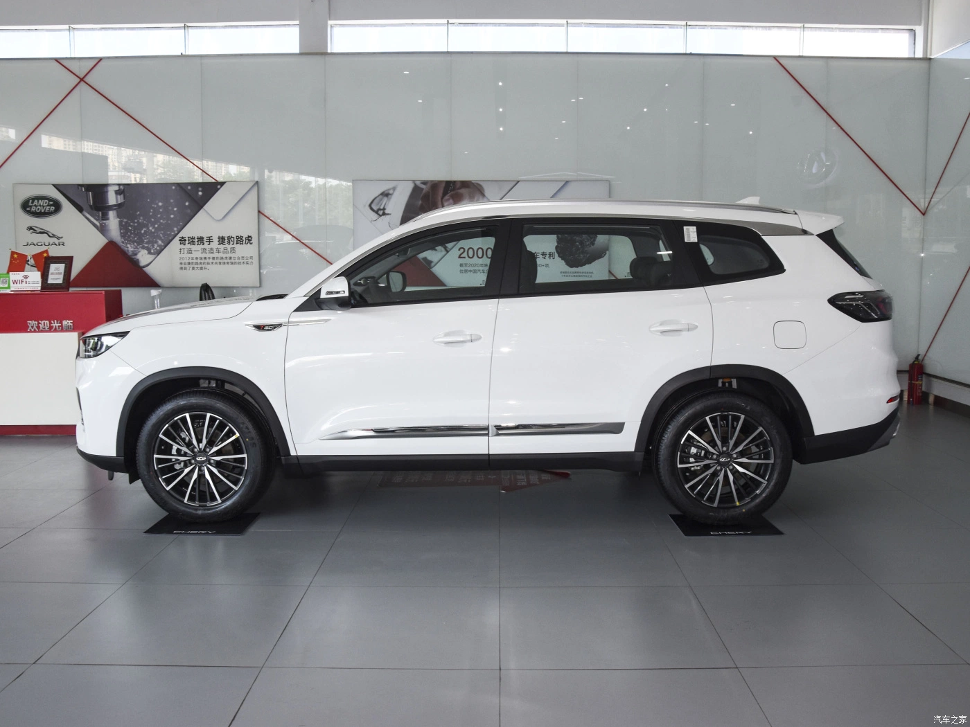 سيارة البنزين الصينية 2022 Chery Tiggo 8 PRO Max SUV سيارة بنزين سيارات غازية سيارة زيت في المخزون