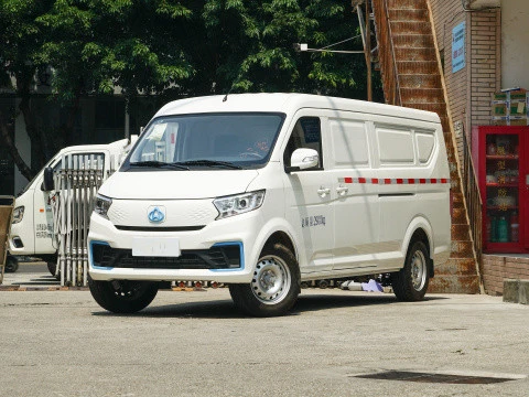 China Made 270 Km Changan Cross-Yue Star V7EV Pure Electric Side Sliding Door 5 Doors 2 Seats Electric Utility Truck