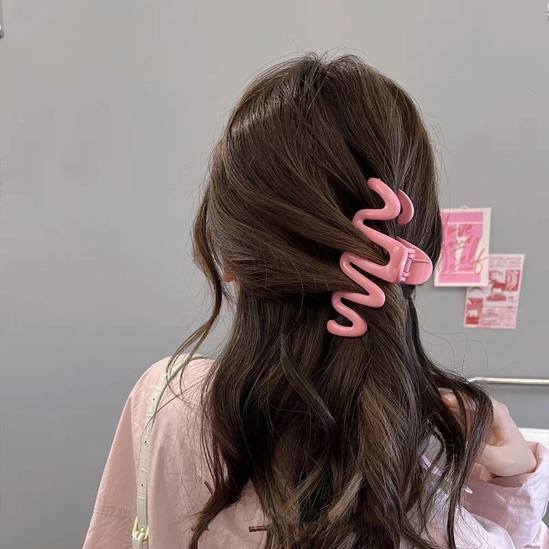 2023 Nueva Moda 10,5cm forma de onda grande Cabello Claw abrazaderas Colores de caramelo Acrílico plástico Cabello pinzas para mujeres