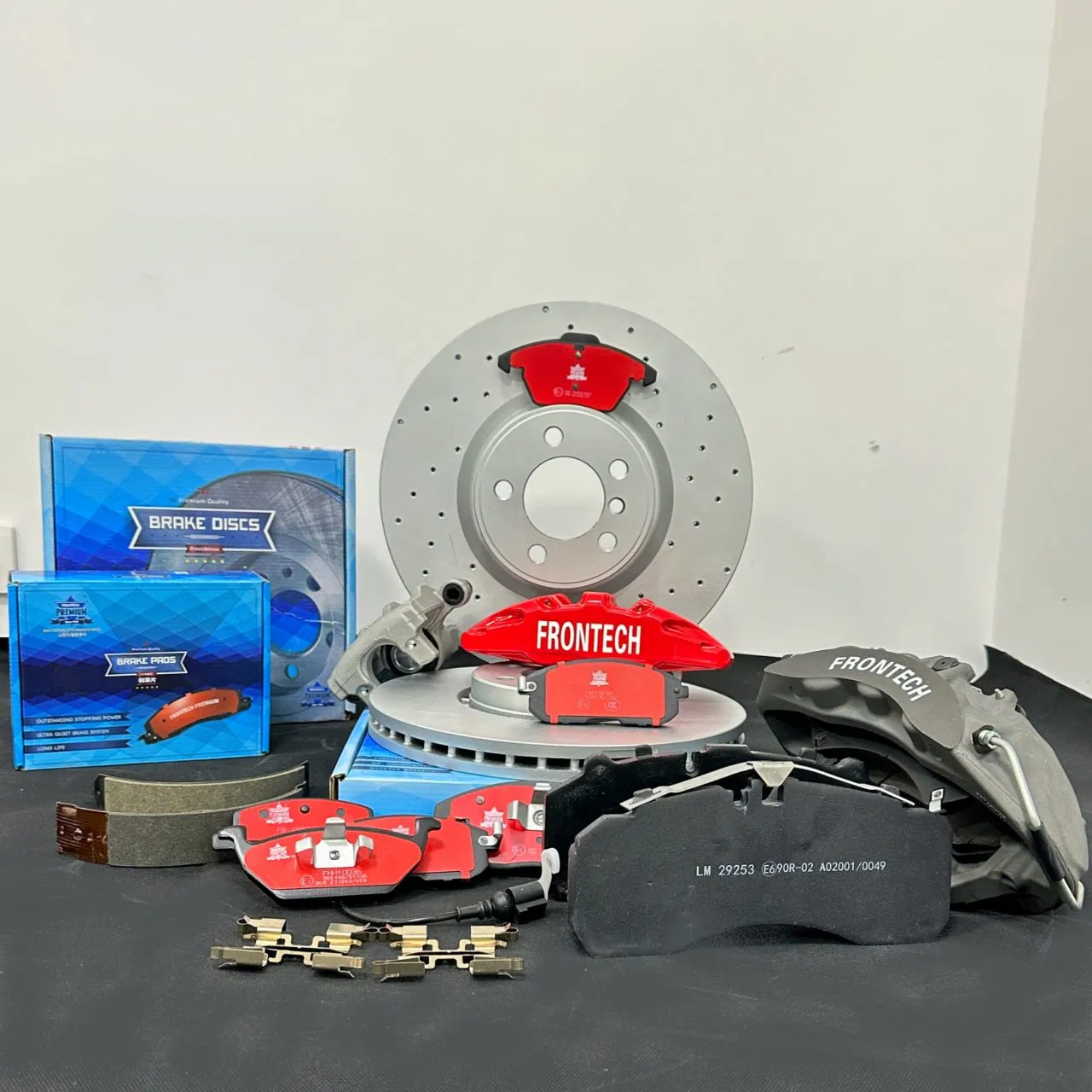 Best Brakes Wholesale/Supplier Auto Parts High Temperature Resistant Brake Pads Brake Systems