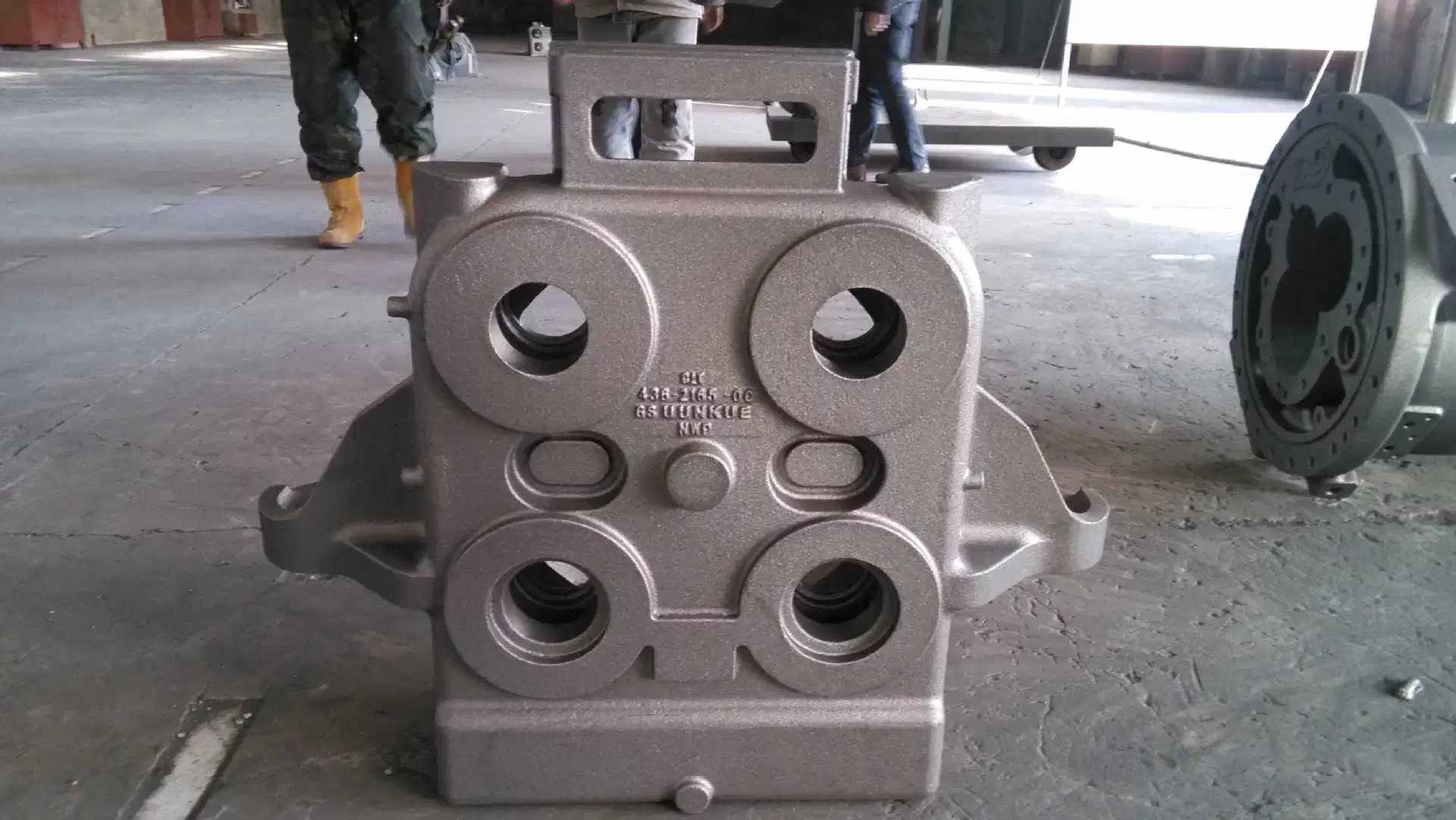 Foundry Metal Auto Engine Part/Tractor Part/Metal Sand Machinery/Machined Steel /Mechanical/Motor/Casting Part for Compressor Body