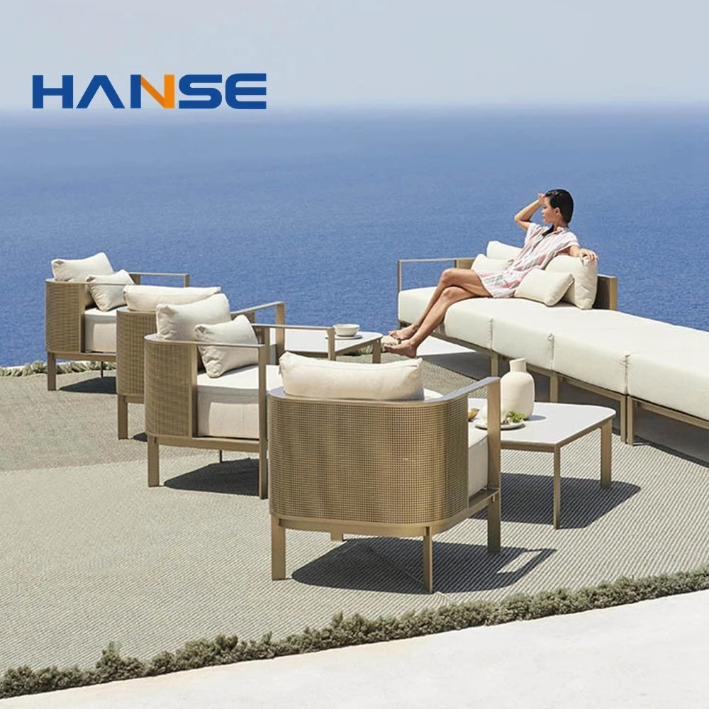 Simple and Graceful New Coming Garden Furniture Set Rope Outdoor Sofa with Coffee Table for Hotel and Villa