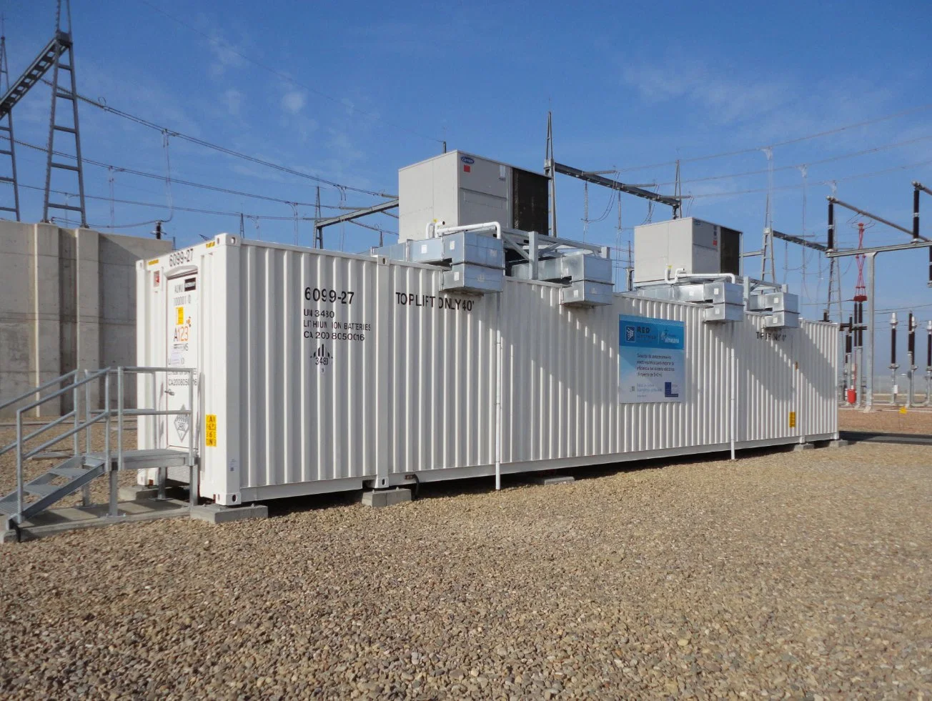 Контейнер для солнечных панелей с питанием от сети 50 кВт/ч контейнер для батарей ИБП с контейнером ESS Система хранения энергии Торговля