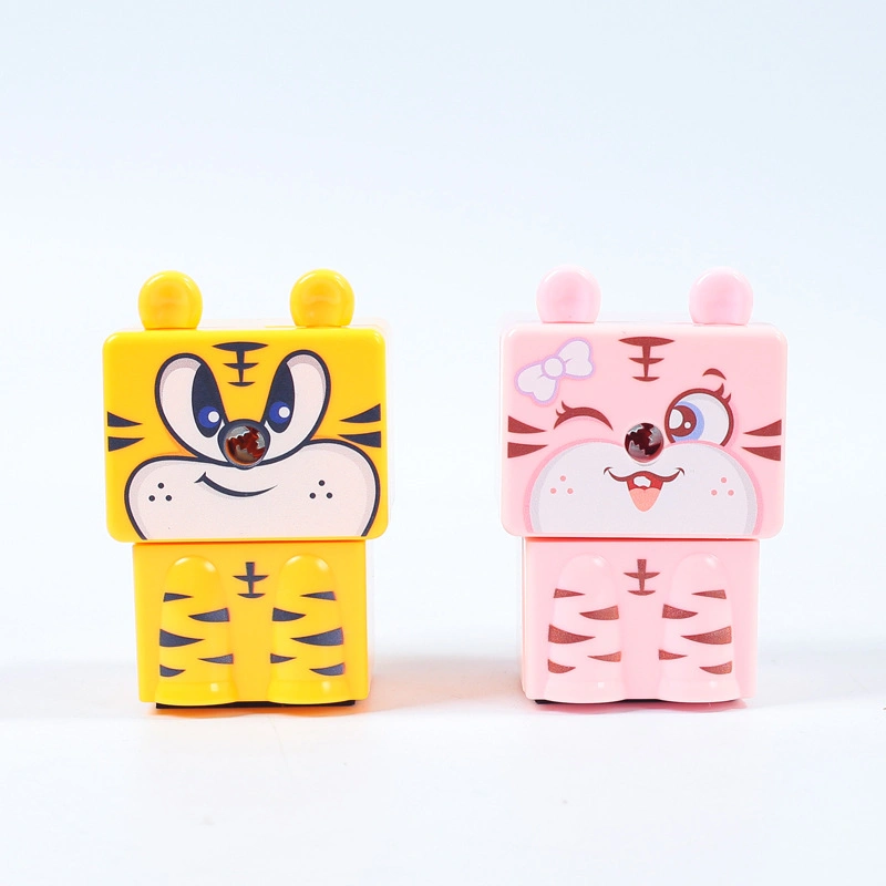 Estudiante de Cartoon con forma de tigre Sharpener pluma creativa