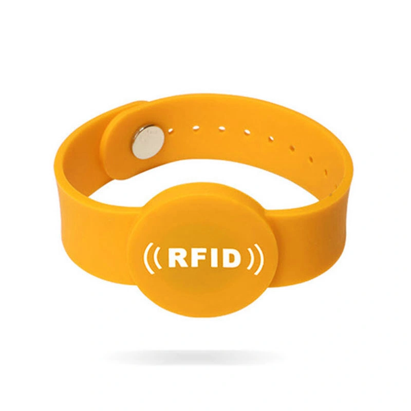 Divertido niños NFC Snap on Wristband 13,56MHz RFID de silicona Con enganche