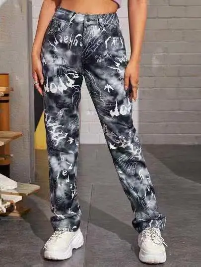 Estilo de moda Stright elástica Lady's Jeans mucho stock Clearnce