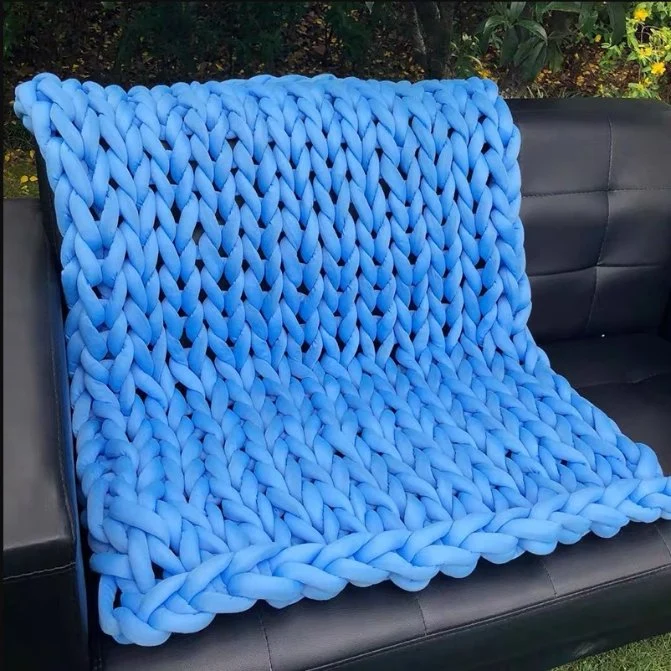 Manufacturer Weighted Blanket Polyester Super Cozy Yarn Throw Chunky Knit Blanket