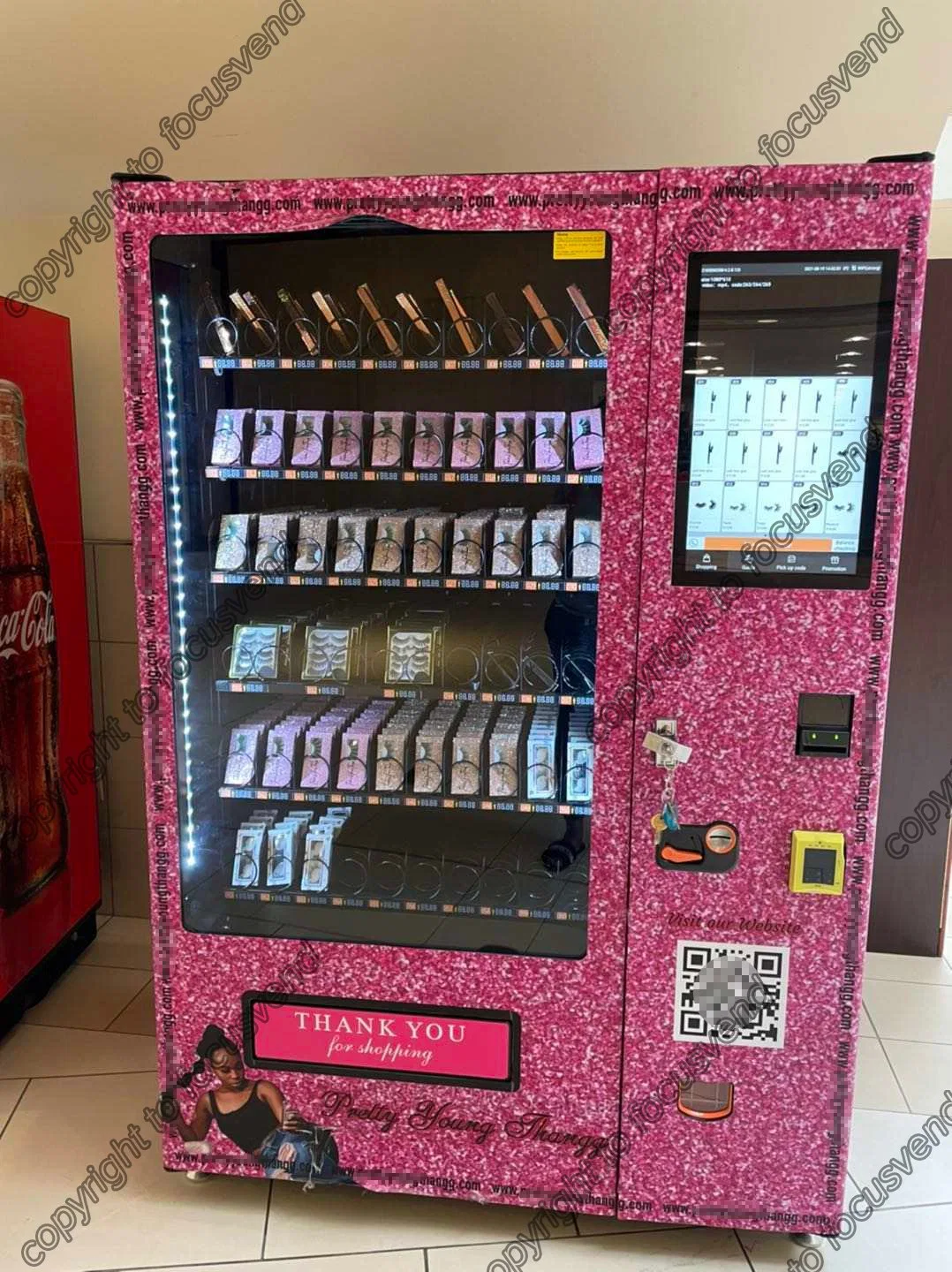 Make up Cosmetic Vending Machine for Beauty Products Lipsticks with Saber Certification