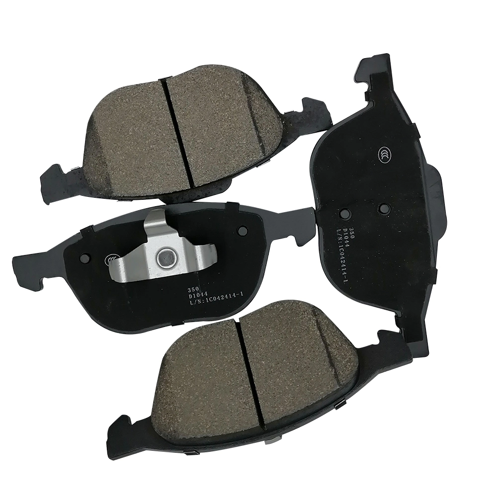 D1044 Top Quality Low-Metallic Brake Pads for Ford Focus