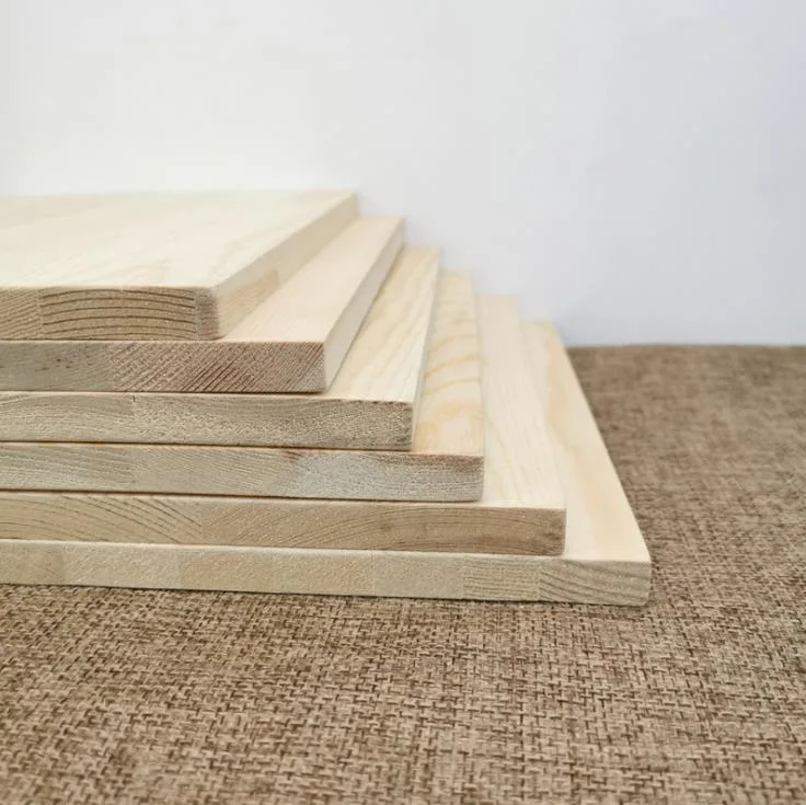 Wholesale/Supplier High quality/High cost performance Pressure Treated Wood 1X4 Transparent Pine Wood UV-Coated Wood