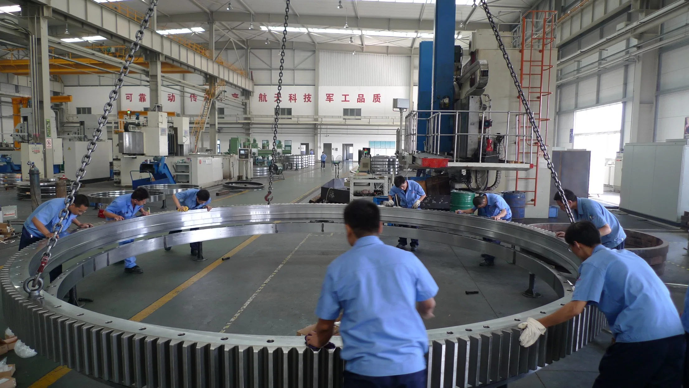 Large Size Bearing/Turntable Bearing/Internal Gear Slewing Ring Bearing/Yrt Bearing/Cross Roller Bearing for Deck Crane, Wind Power and Machinery Construction