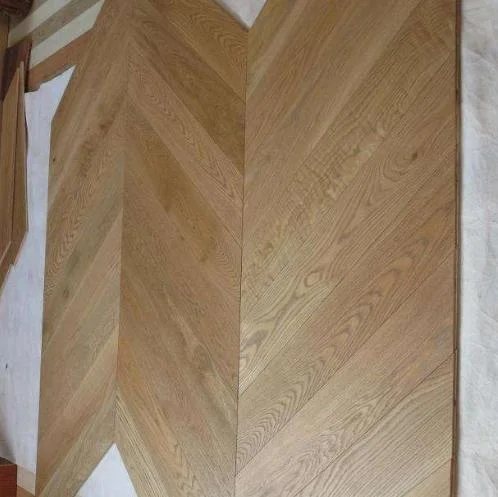 Dark Color Flat Surface American Walnut Herringbone Wood Flooring