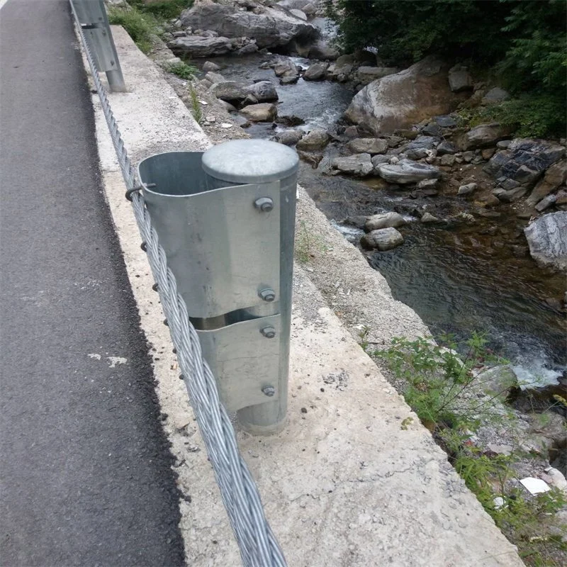 L'acier Post ronds en matériau pour l'autoroute de barrières de sécurité du trafic