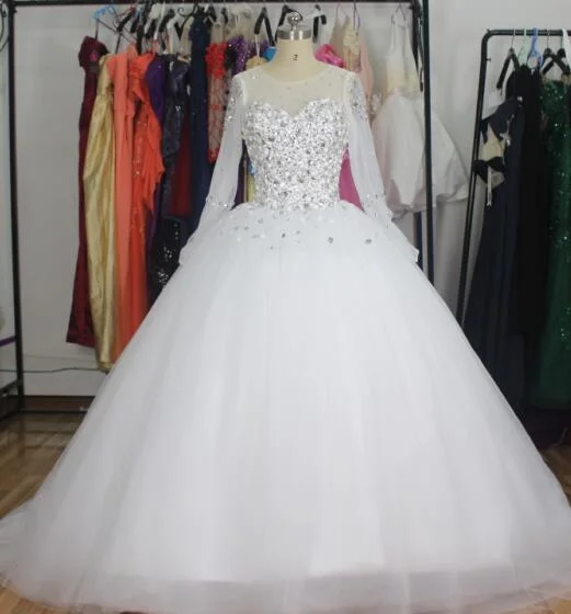 Vestido de novia árabe con mangas largas y adornos de pedrería Z2016