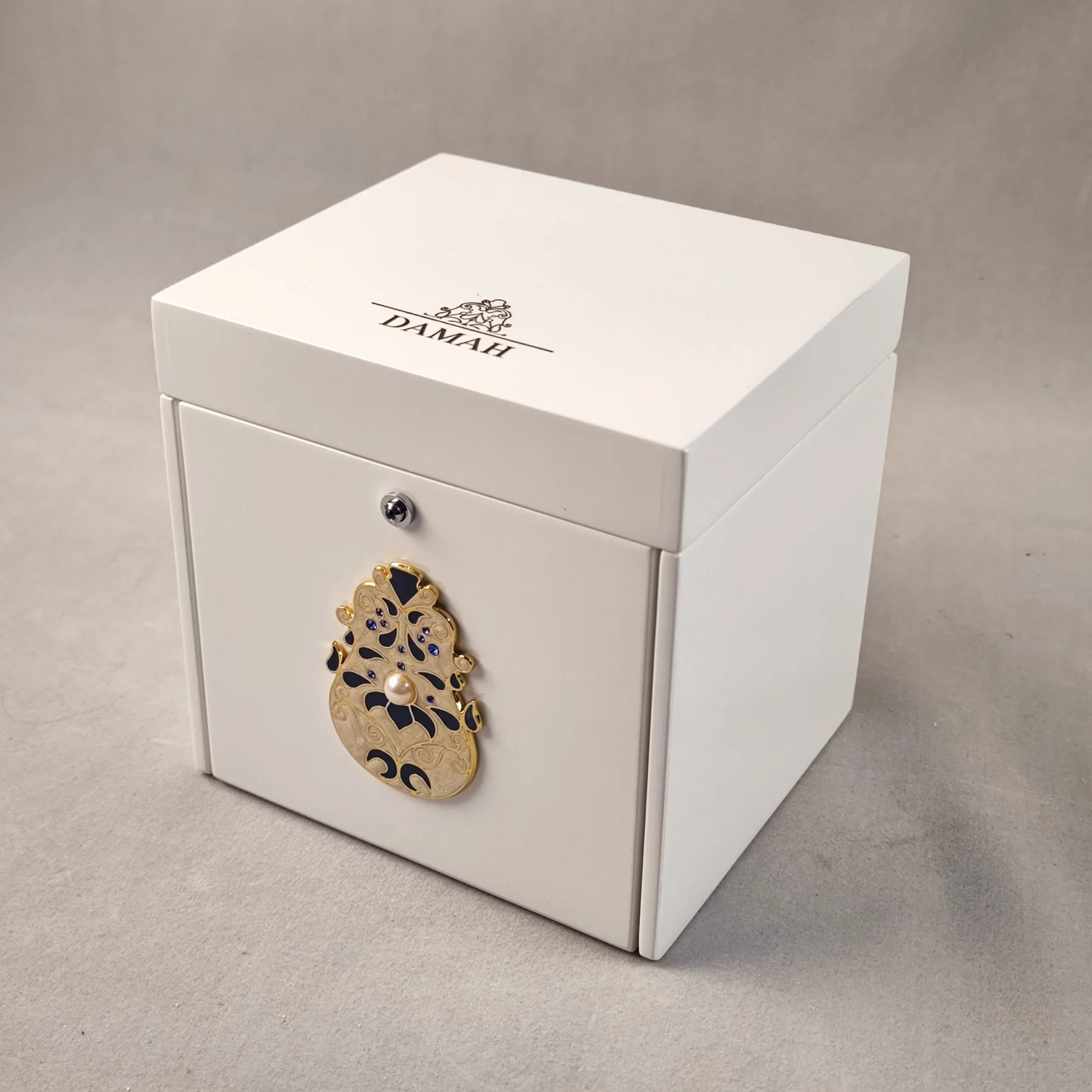 Caixa de perfume de presente de embalagem de luxo em madeira com logotipo personalizado e acabamento brilhante Ndmp-07.