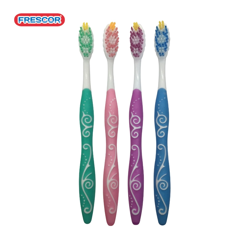 Personalizadas OEM colorido de nylon suave PP adultos Cuidado Bucal, fabricante de productos cepillo cepillo de dientes