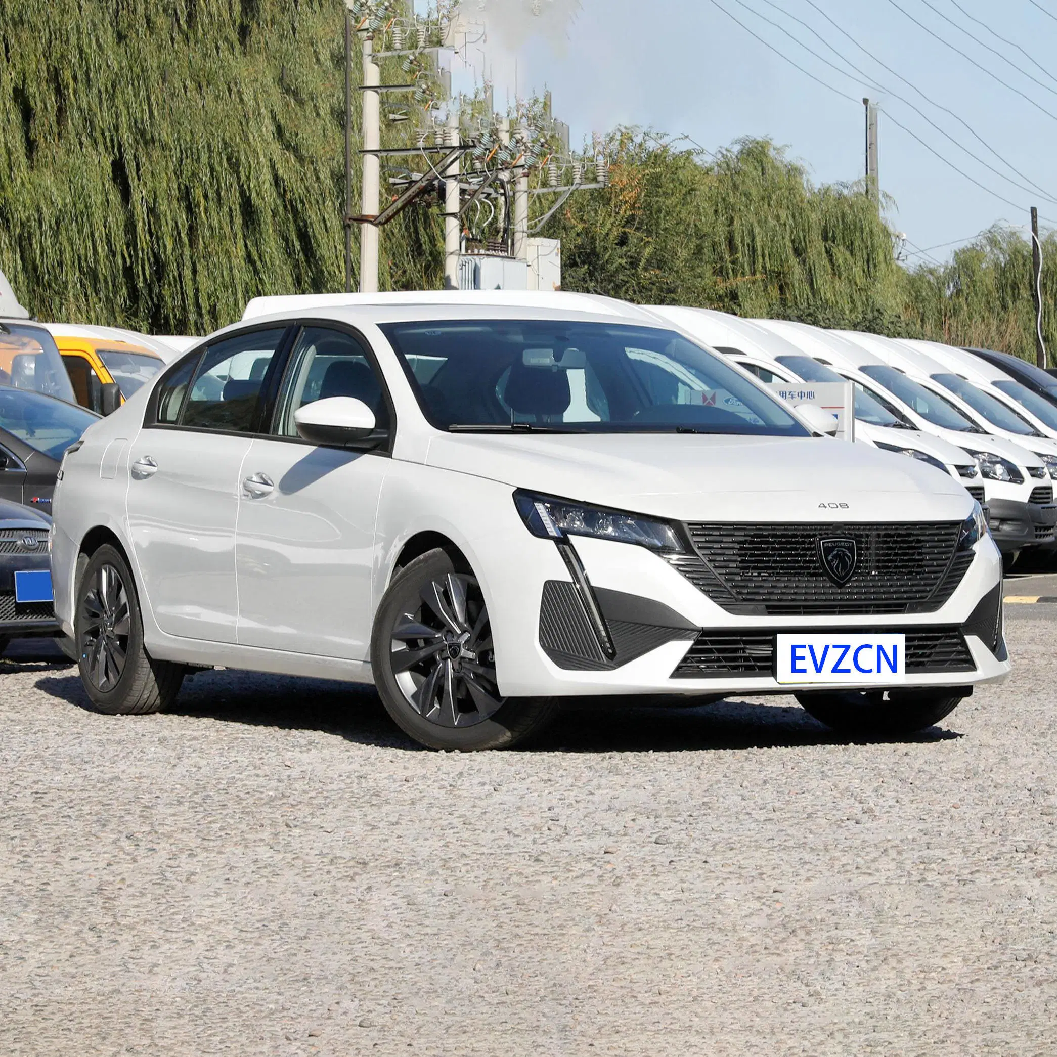 Dongfeng Peugeot 408 vehículo compacto con 1,6t máximo 170 Horsepower L4 Autos de gasolina automáticos vehículos de gasolina usados