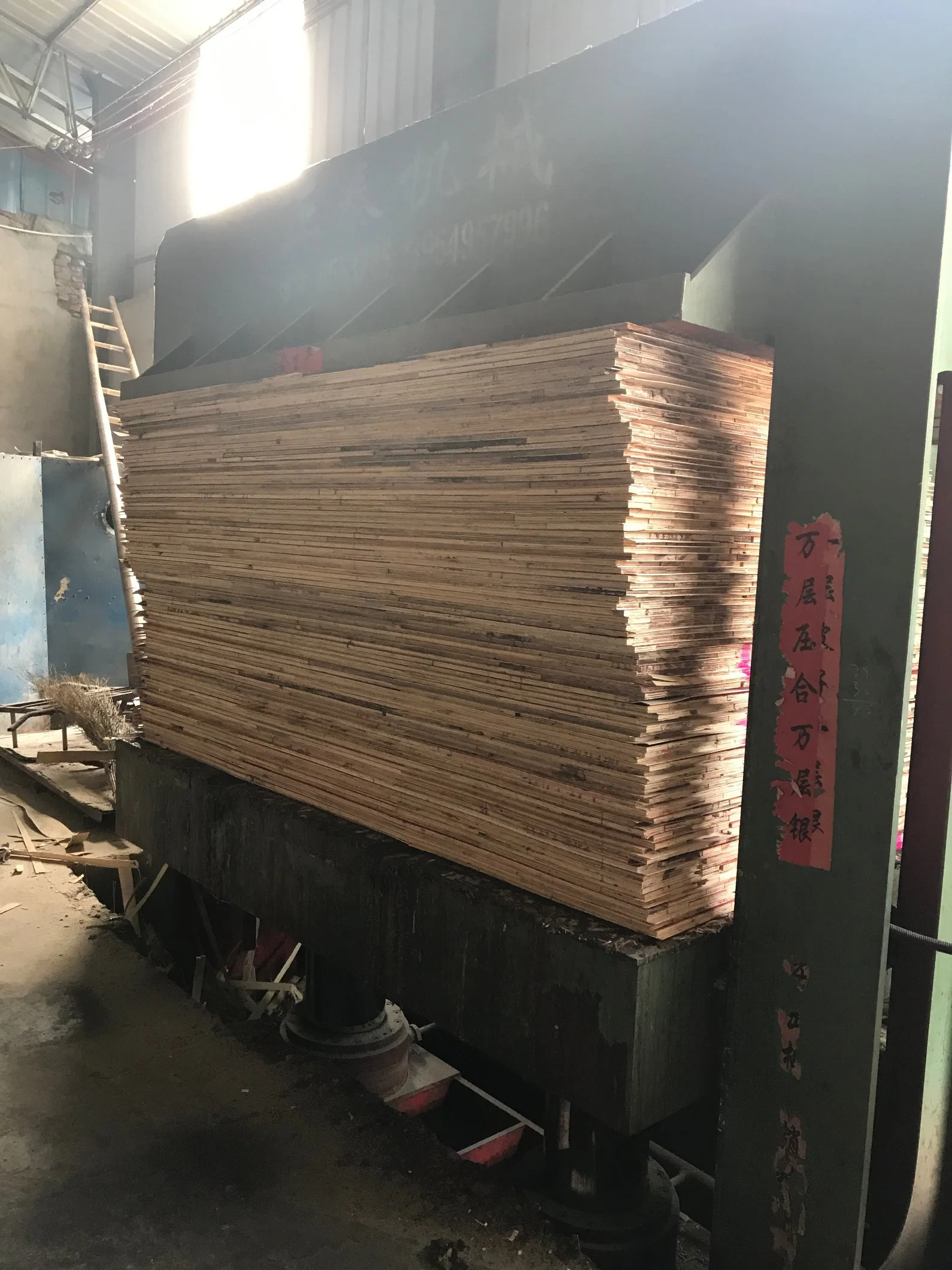 Finger-Joint recycled core film faced plywood/Board for formwork/construction