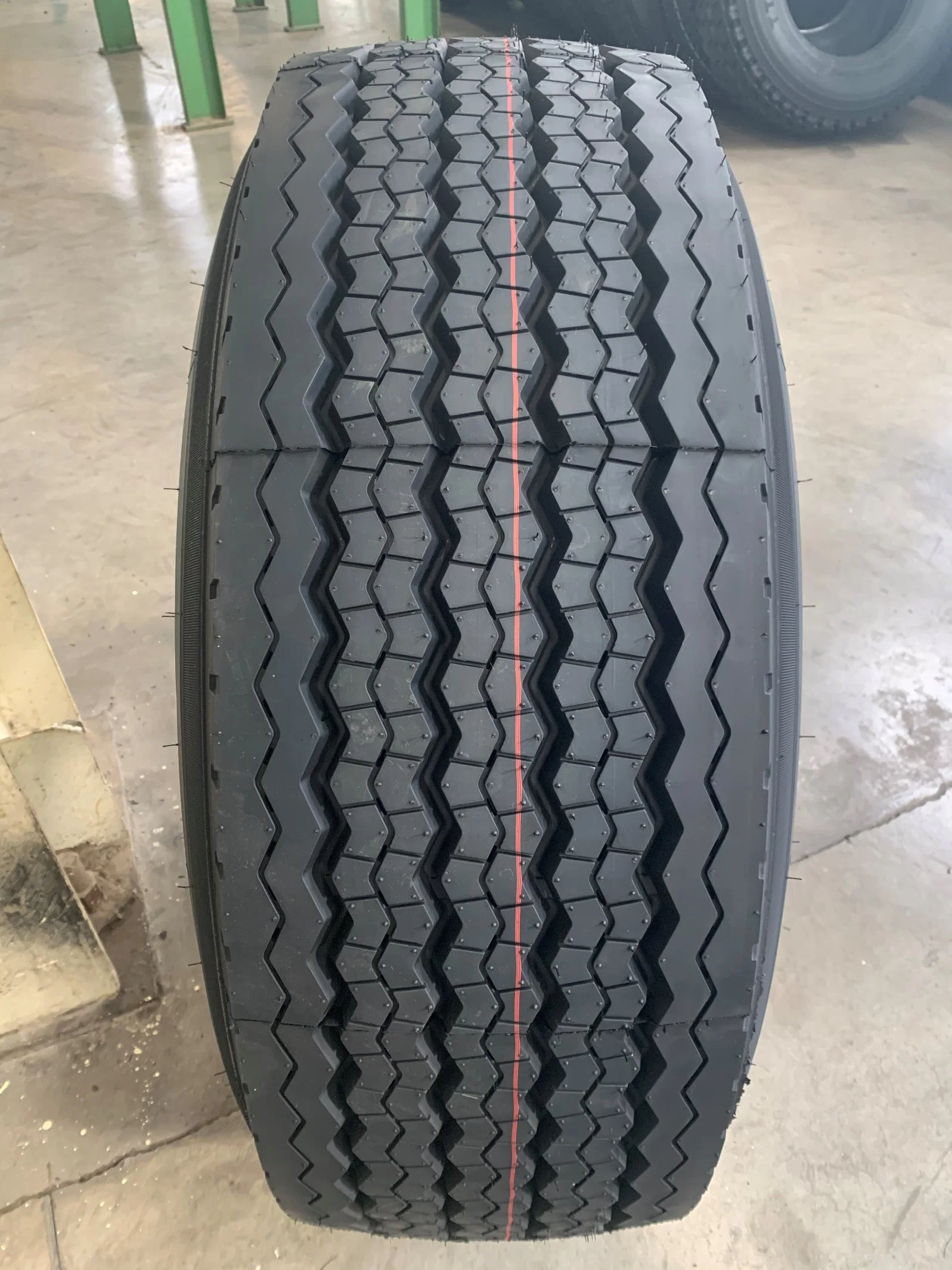 China Tire Radial Truck Tire Factory 7.00r16 7.50r16 8.25r16 8.25r20 9.00r20 10.00r20 11.00r20 12.00r20 Chinesische Heavy Duty Truck Bus Reifen