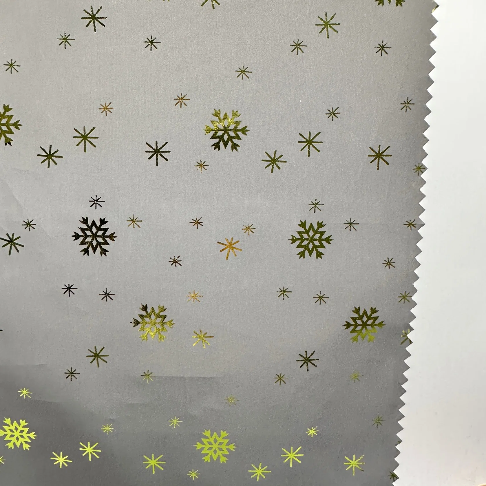 Snowflake Decoration Printed Polyester Snowflake Printed Fabric 160GSM for Outdoor Jacket