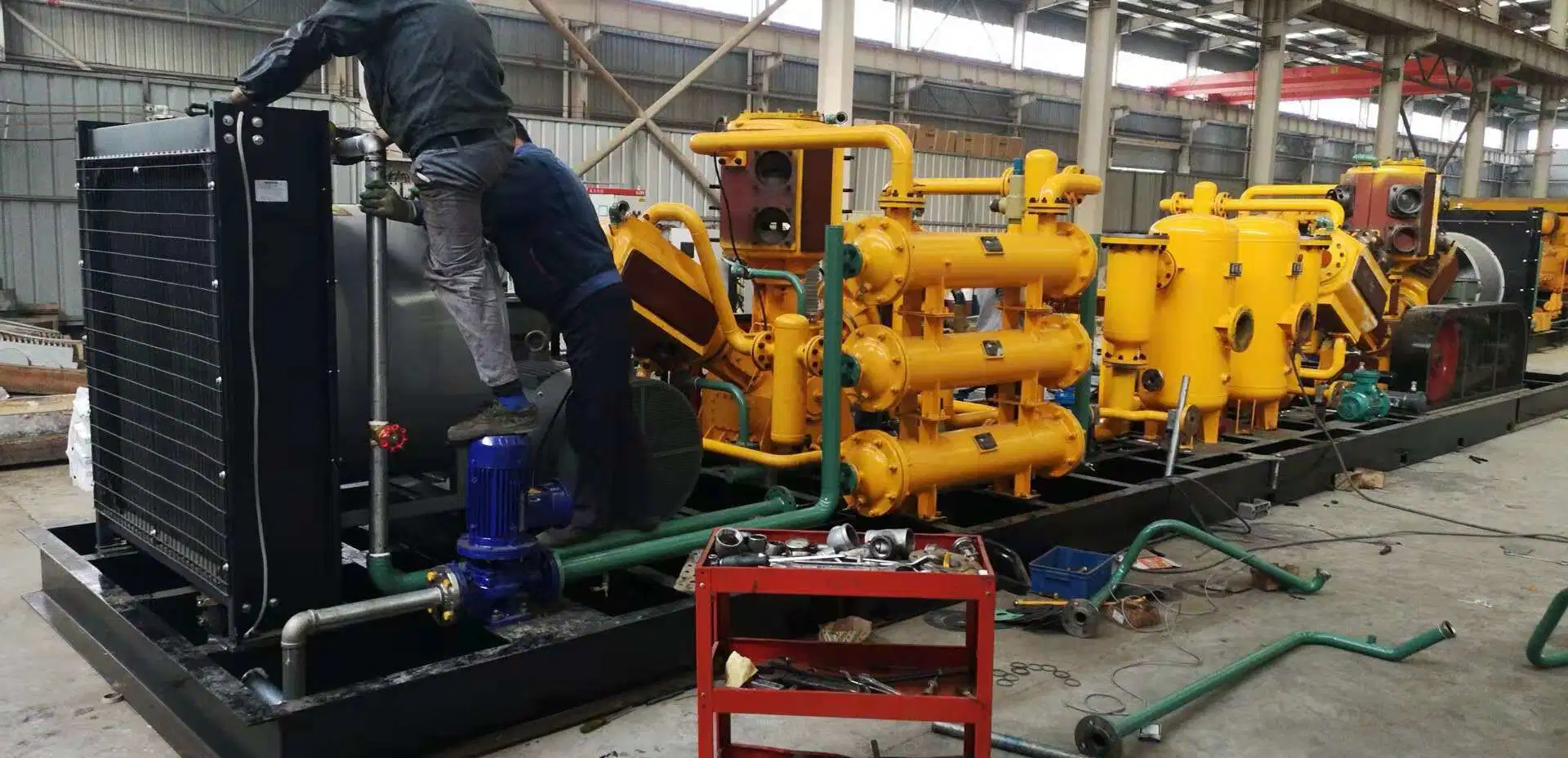 Oilfield Pipeline Pressure Test 200bar 10m3/Min High Pressure Screw Piston Air Compressor