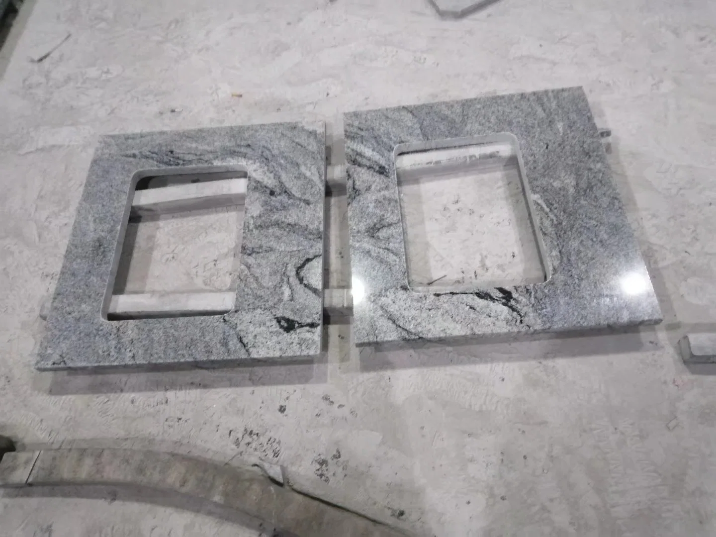 Kitchen Countertop with Sink Granite Slab Wall Tile Flooring Tile Granite Tile Building Material (8305-06-12-14--16)