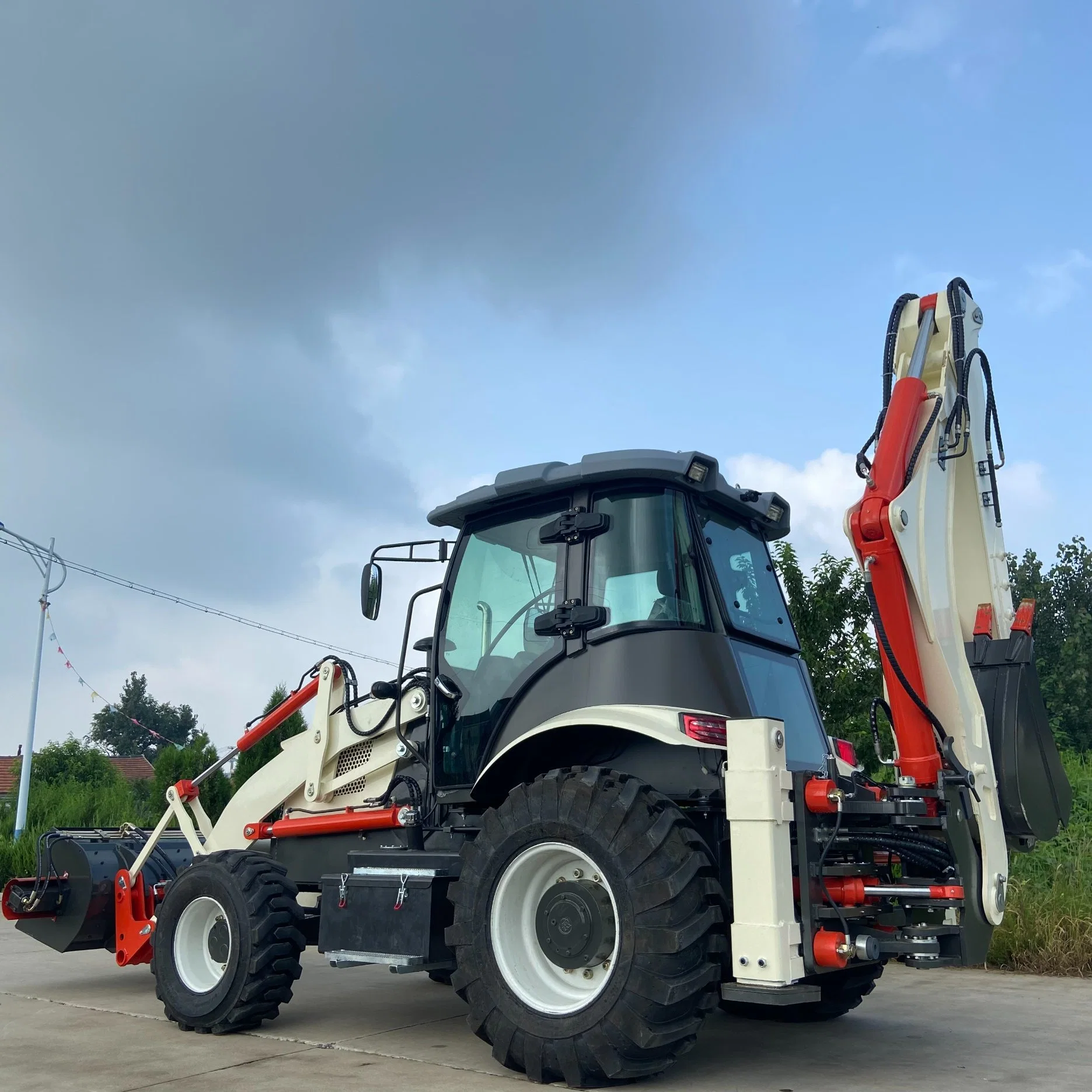 Chargeur rétrocaveuse bon marché Rétrocaveuses d'occasion Chargeur Yaweh 388 Tracteur rétrocaveuse