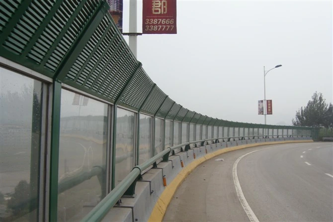 Sound Proof Barrier Designs Reduce Noise Fence for Bridge, Railway